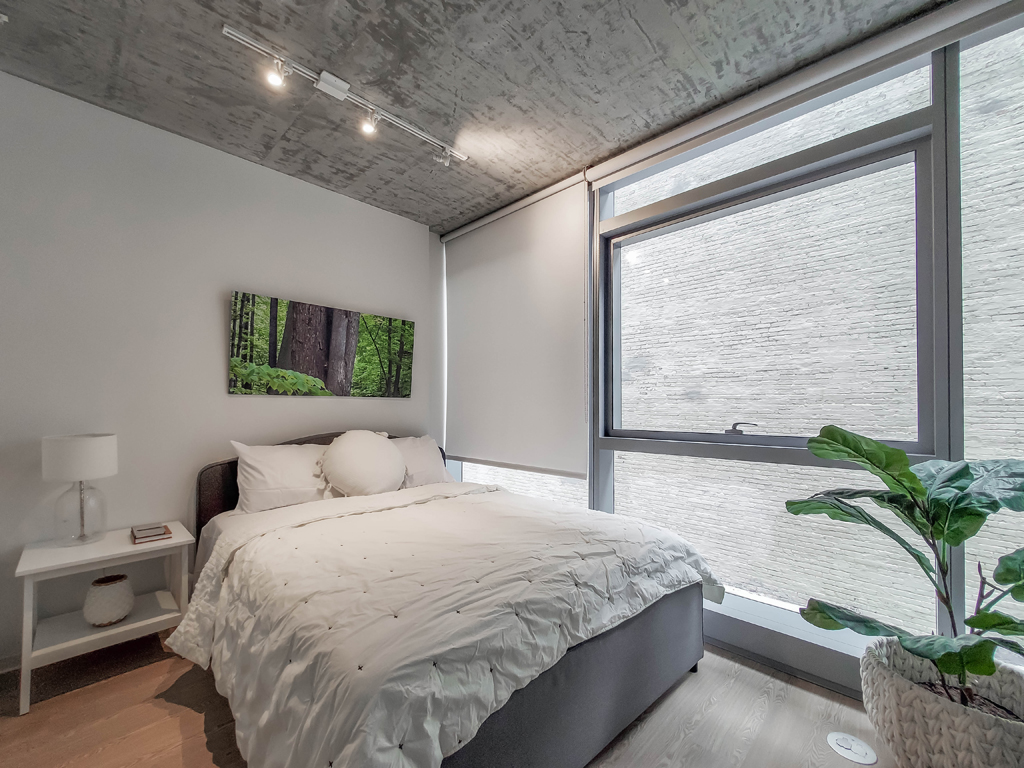 606Sleeping-153647 South Loop Studio Apartment Bedroom