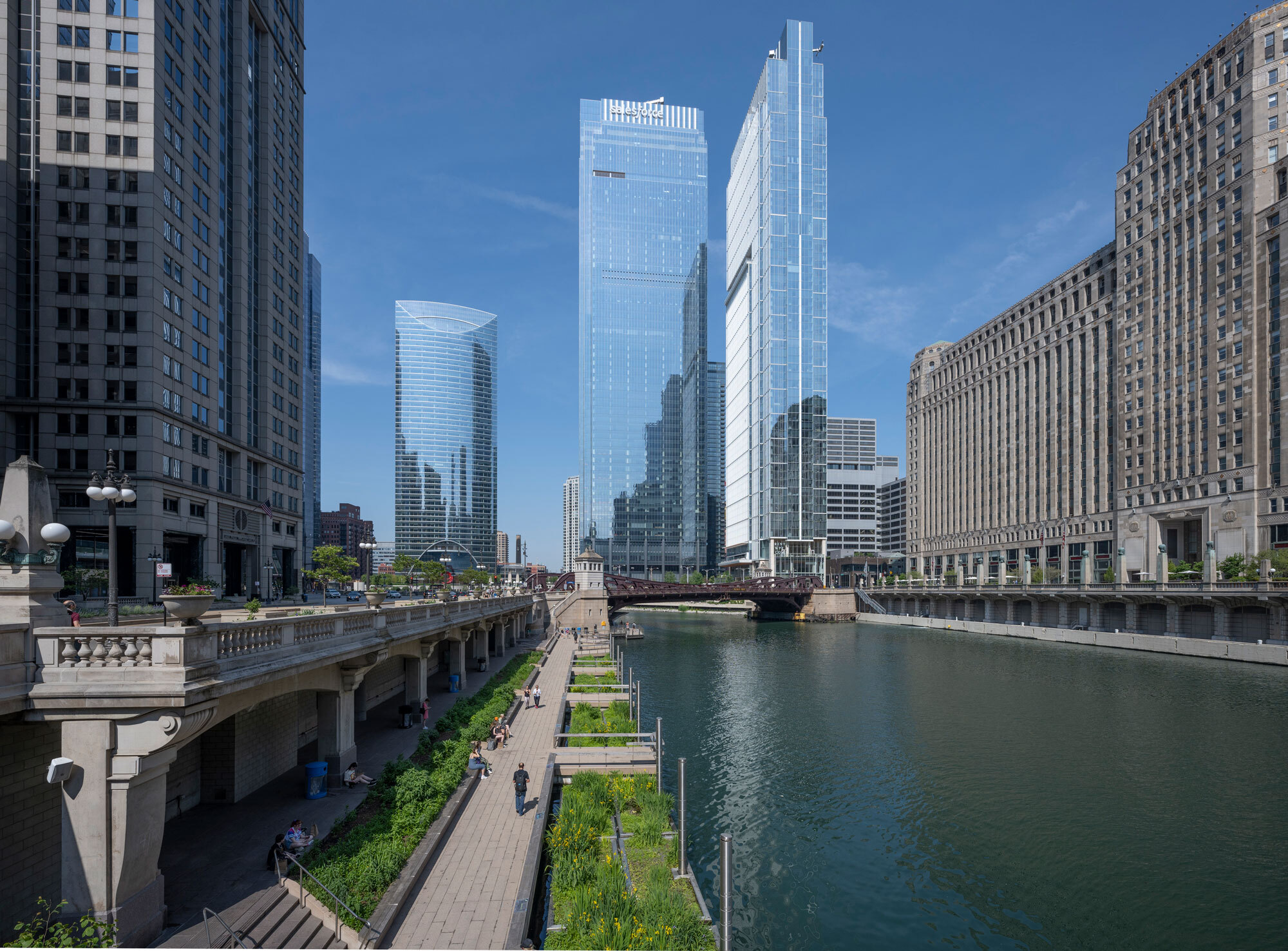 Apartment buildings near Chicago Riverwalk.