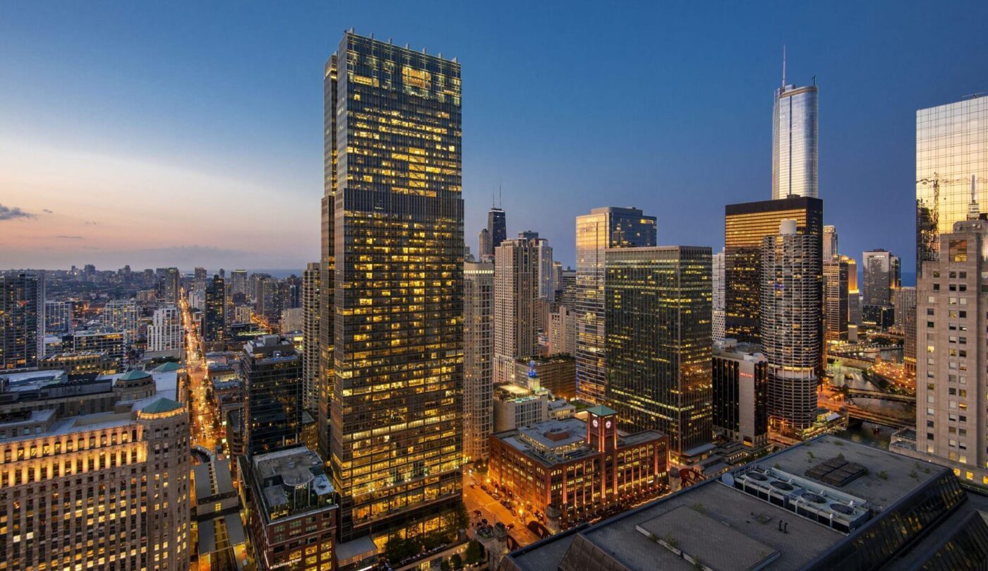 Chicago city skyline at dusk.